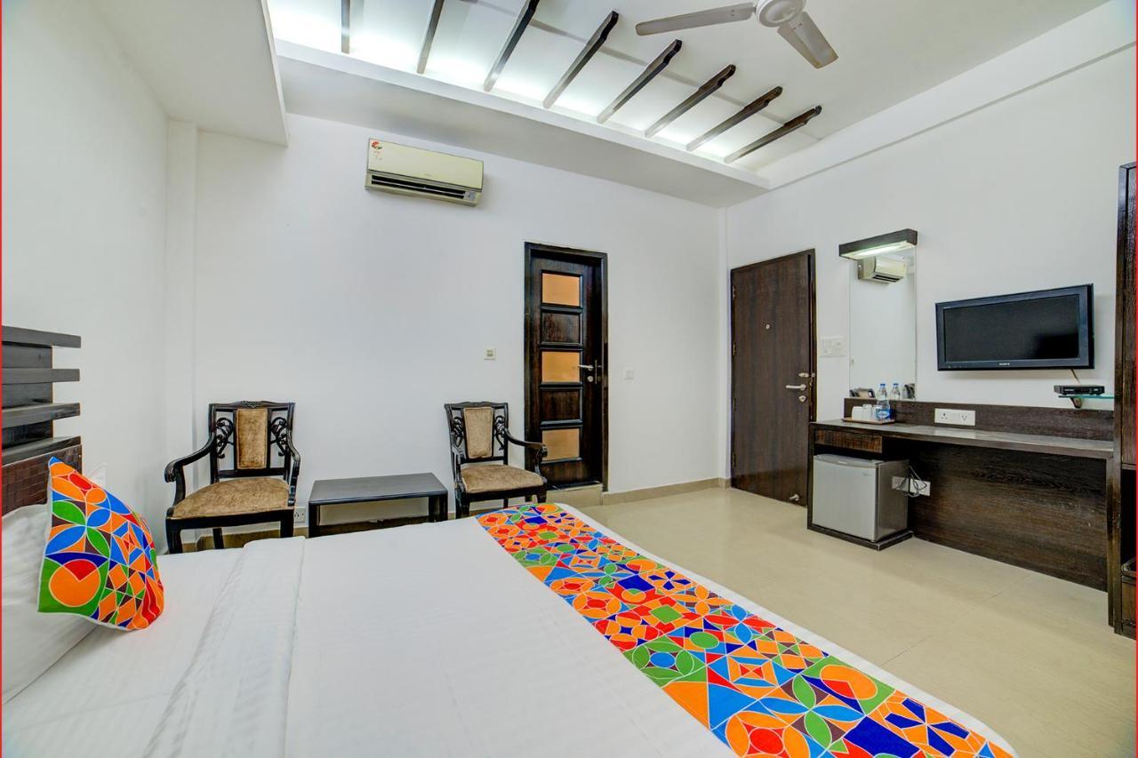 Fabhotel Exotica Greenpark Nové Dillí Exteriér fotografie